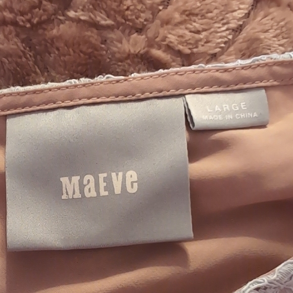 Light Blue Lace Peplum Top - Picture 5 of 5